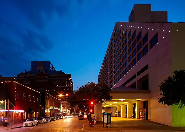 Pet Friendly hotel: The Worthington Renaissance Fort Worth Hotel